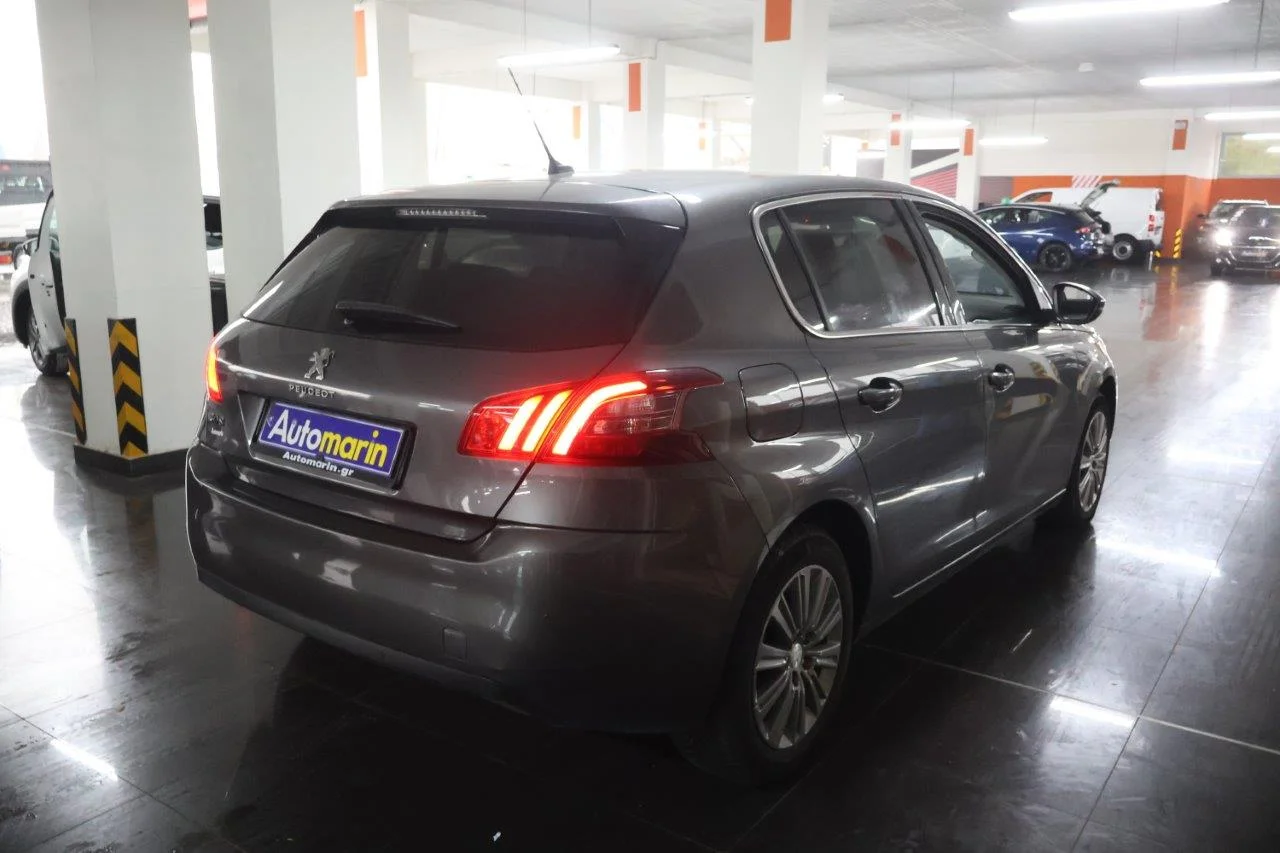 View 5 - Peugeot 308 - 2021