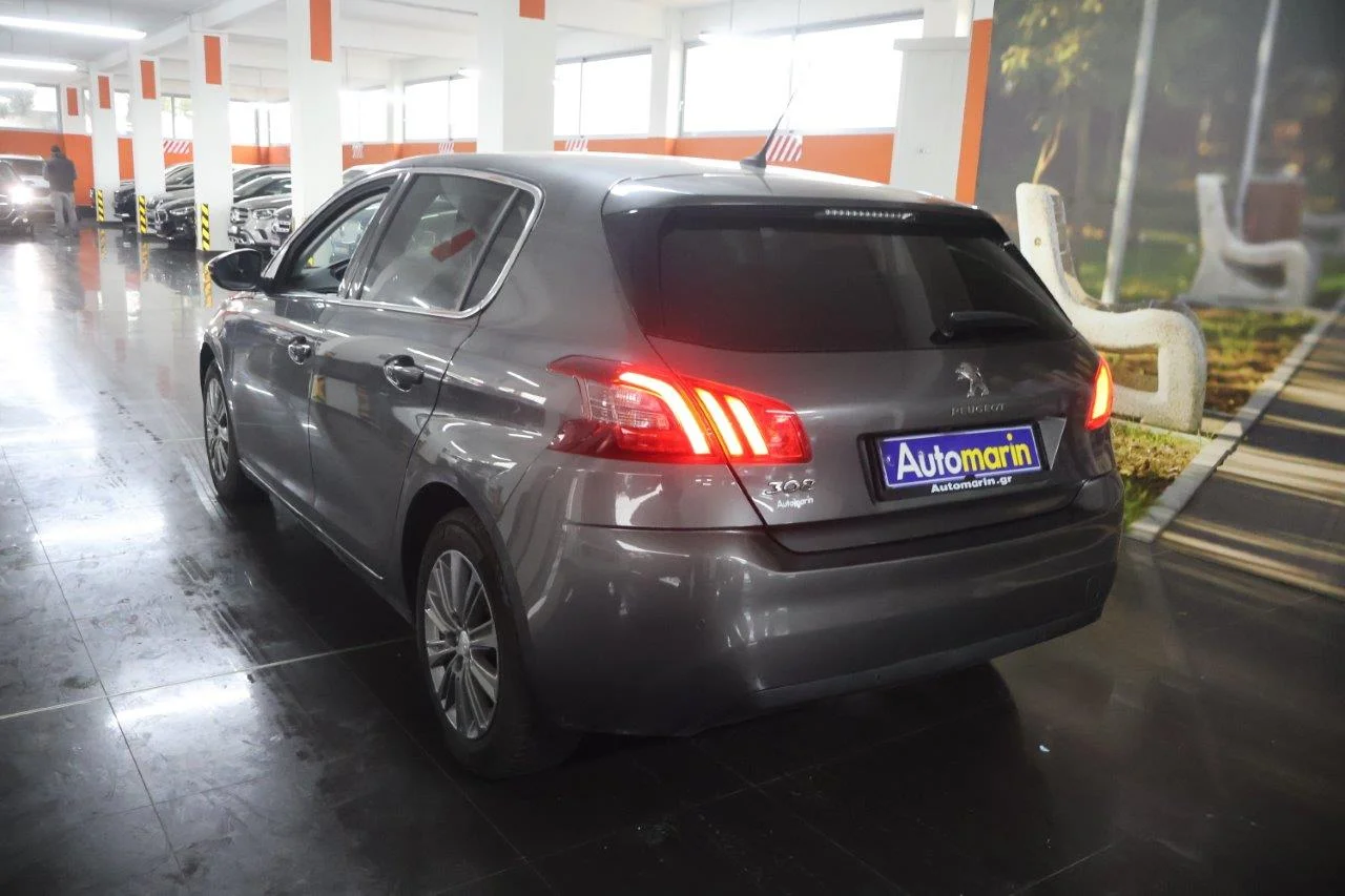 Peugeot 308 - View model 6