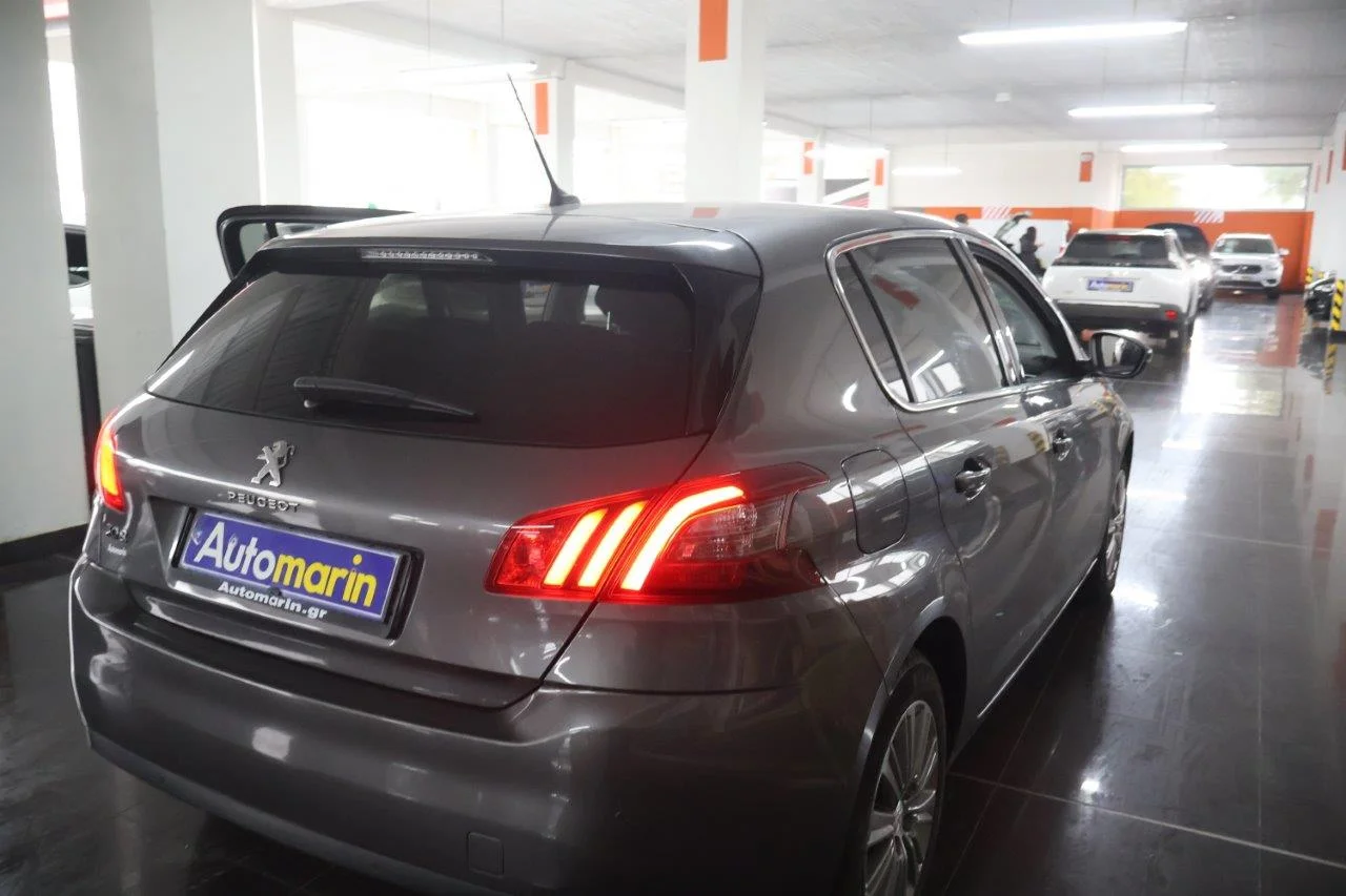 Peugeot 308 - View model 10