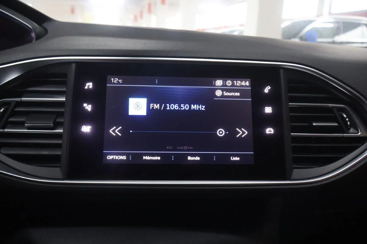 Peugeot 308 - View model 20