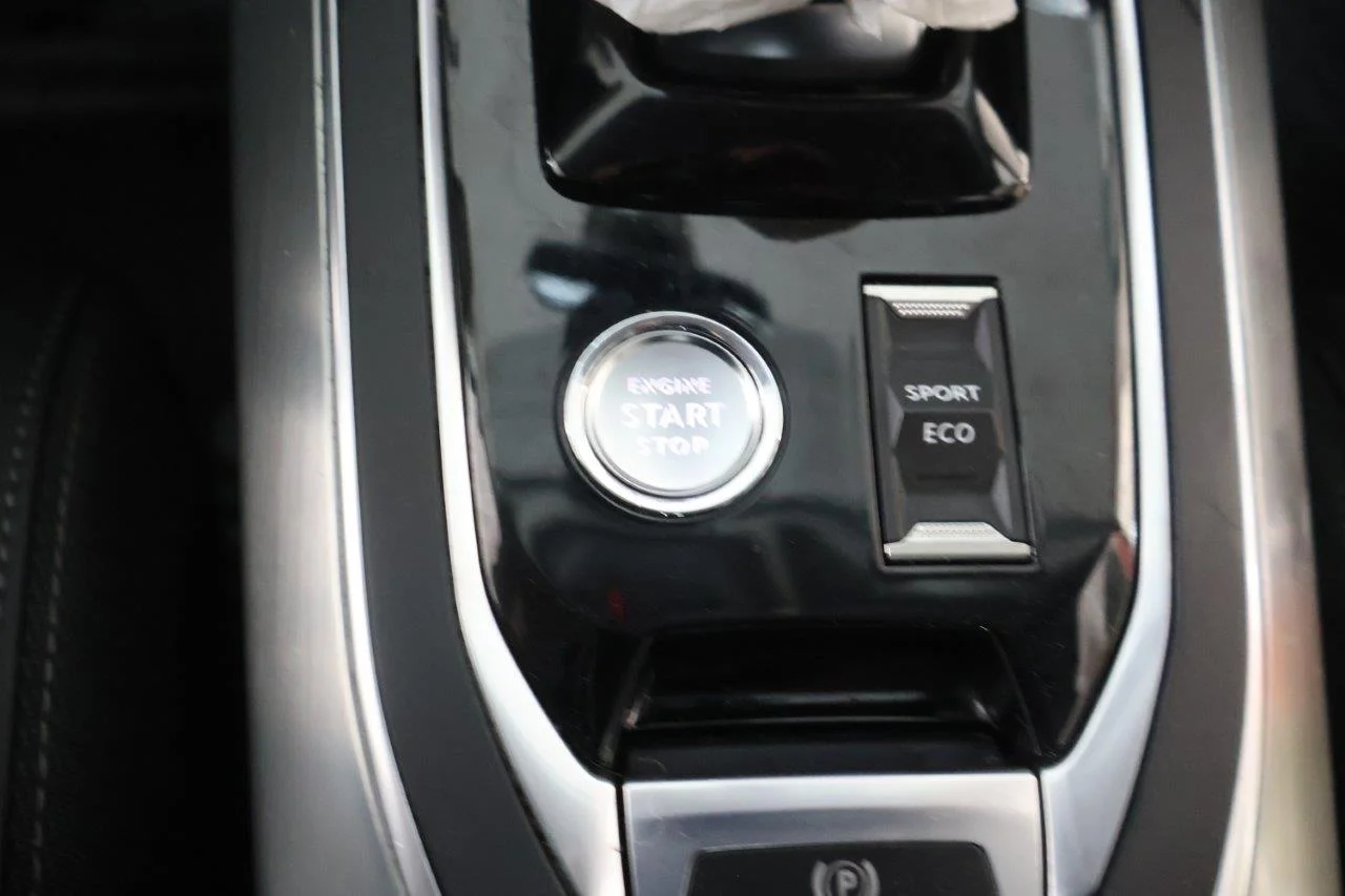 Peugeot 308 - View model 25