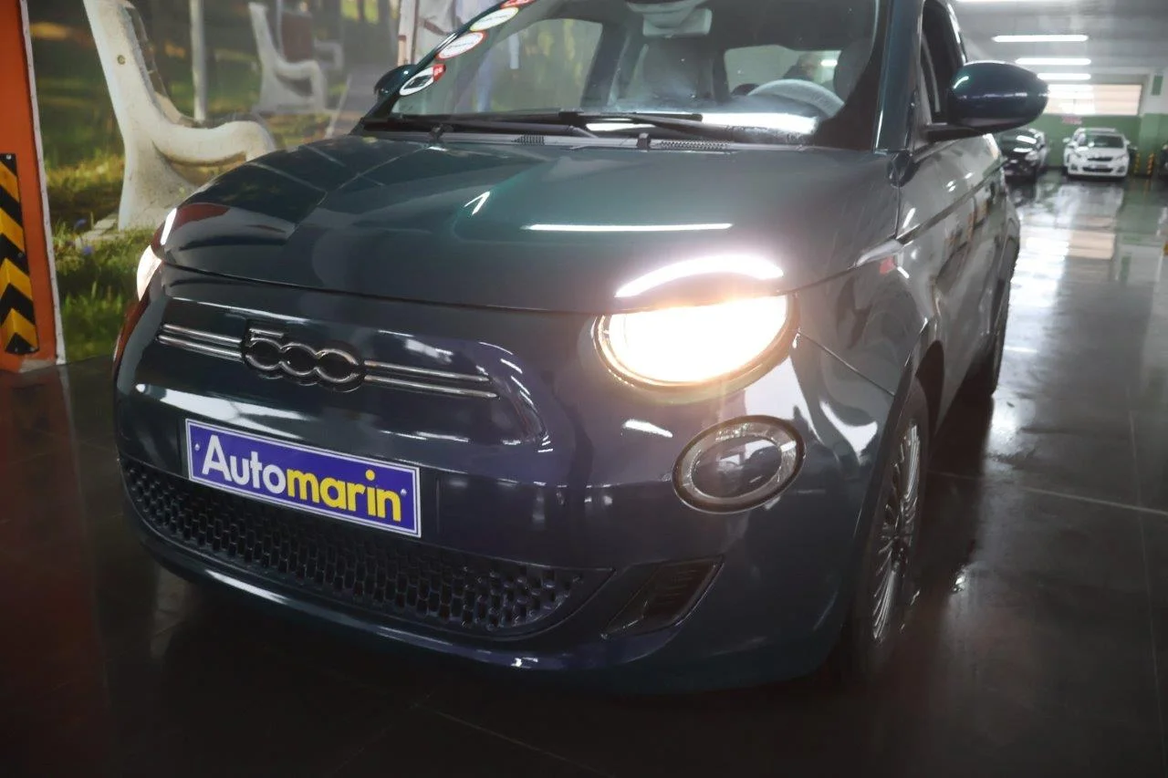 Fiat 500e - View model 15