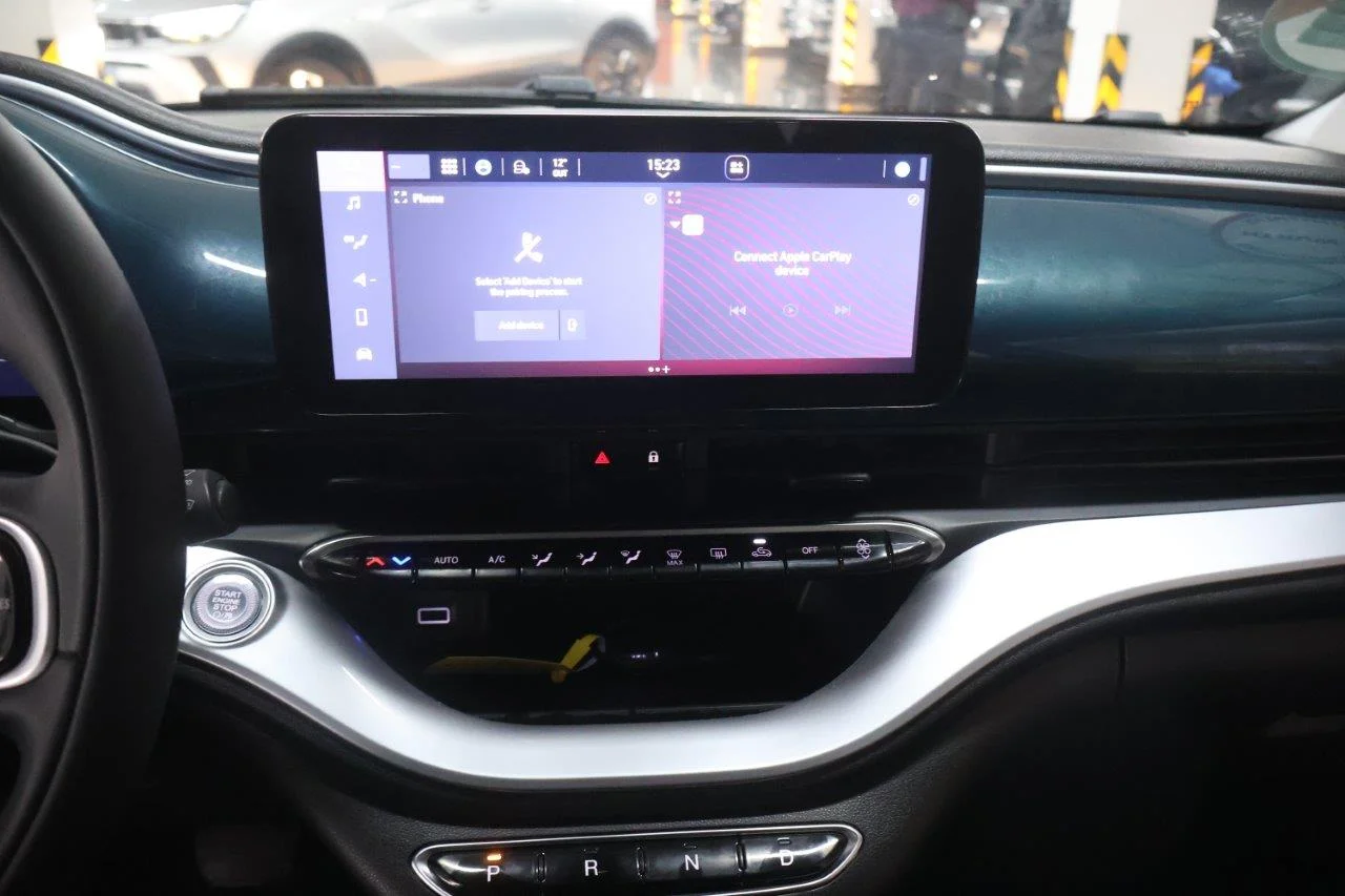 Fiat 500e - View model 20