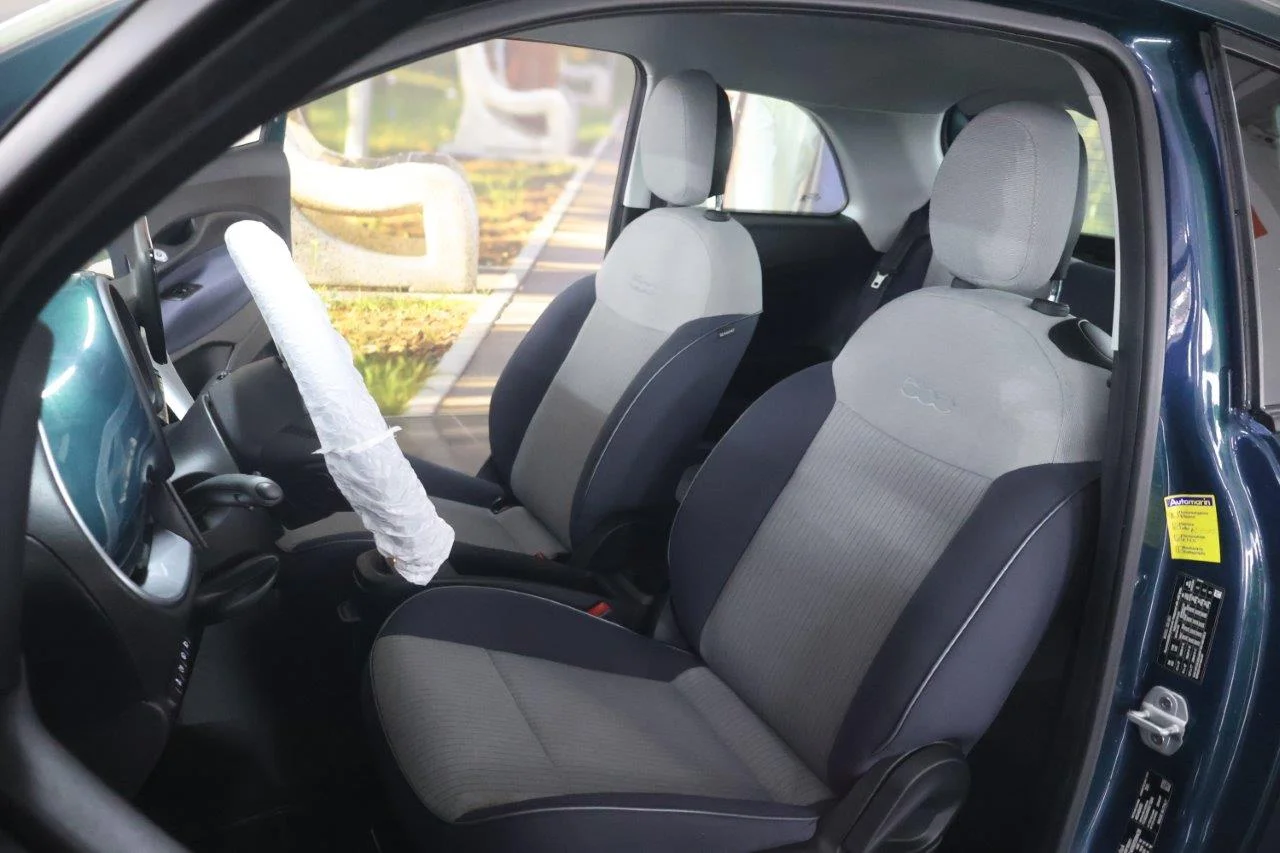Fiat 500e - View model 25