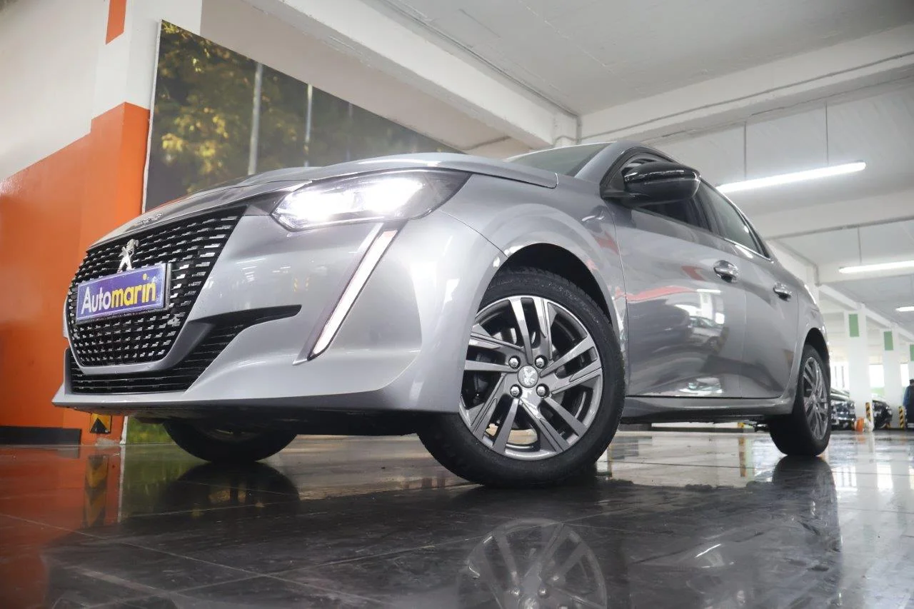 View 2 - Peugeot 208 - 2022