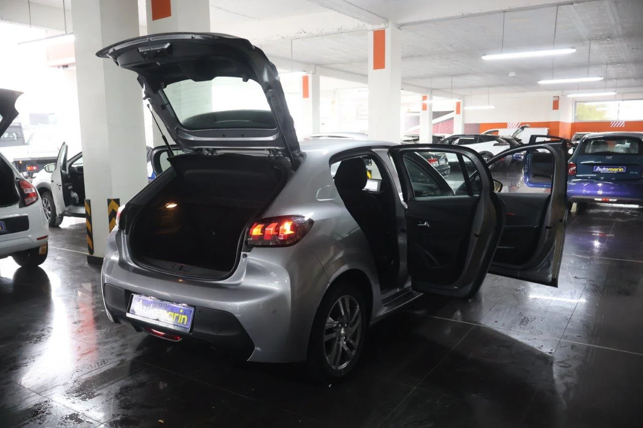 Peugeot 208 - View model 7