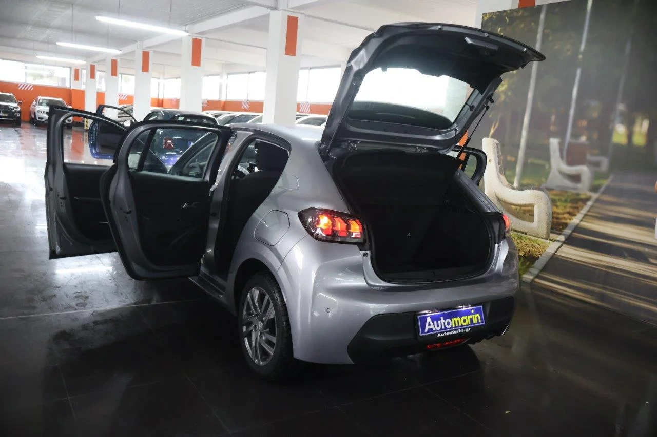 Peugeot 208 - View model 9