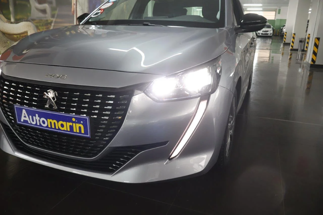 Peugeot 208 - View model 14