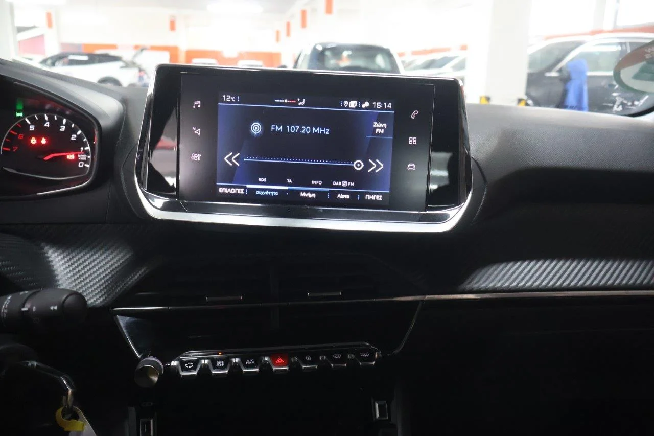 Peugeot 208 - View model 19