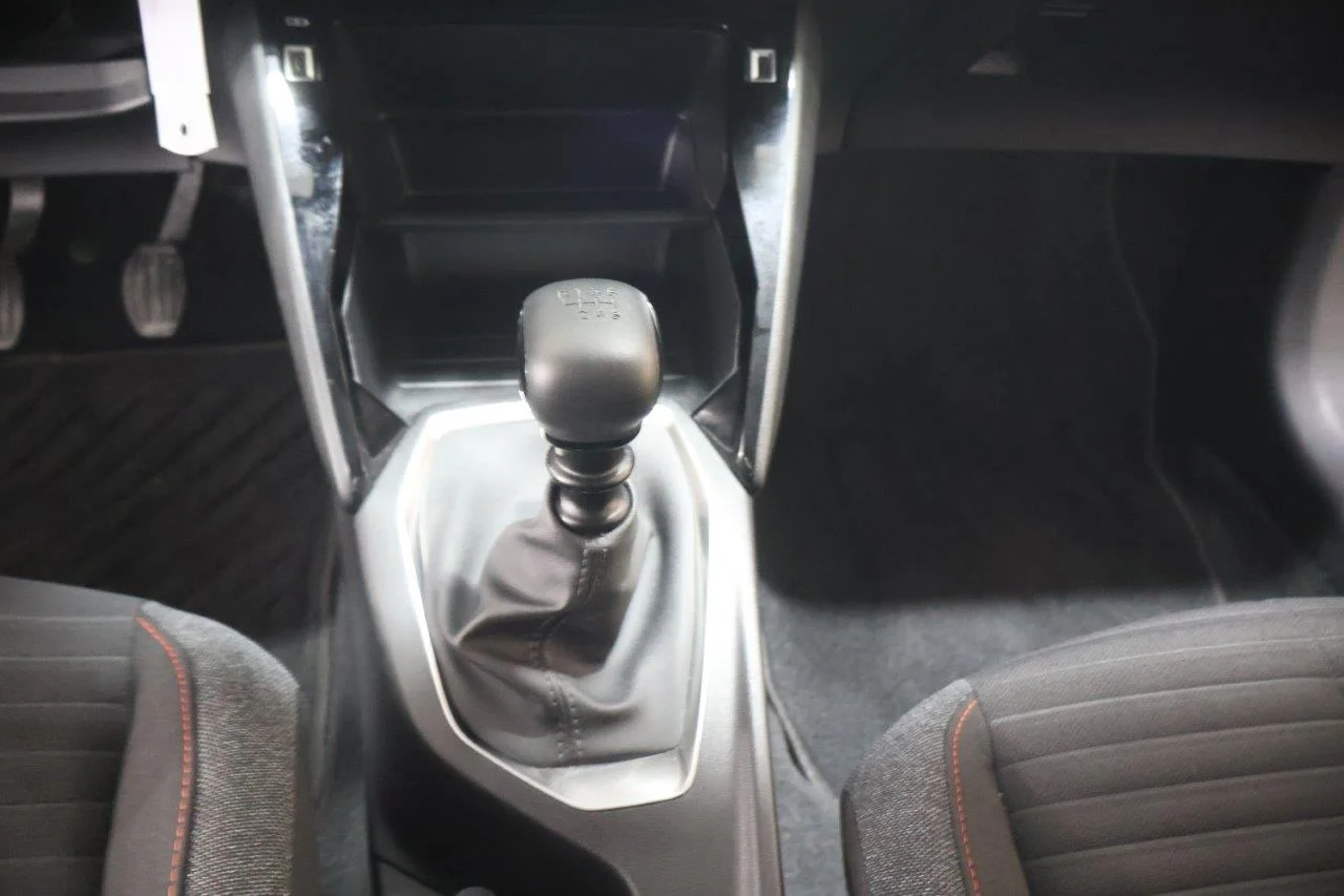 Peugeot 208 - View model 21