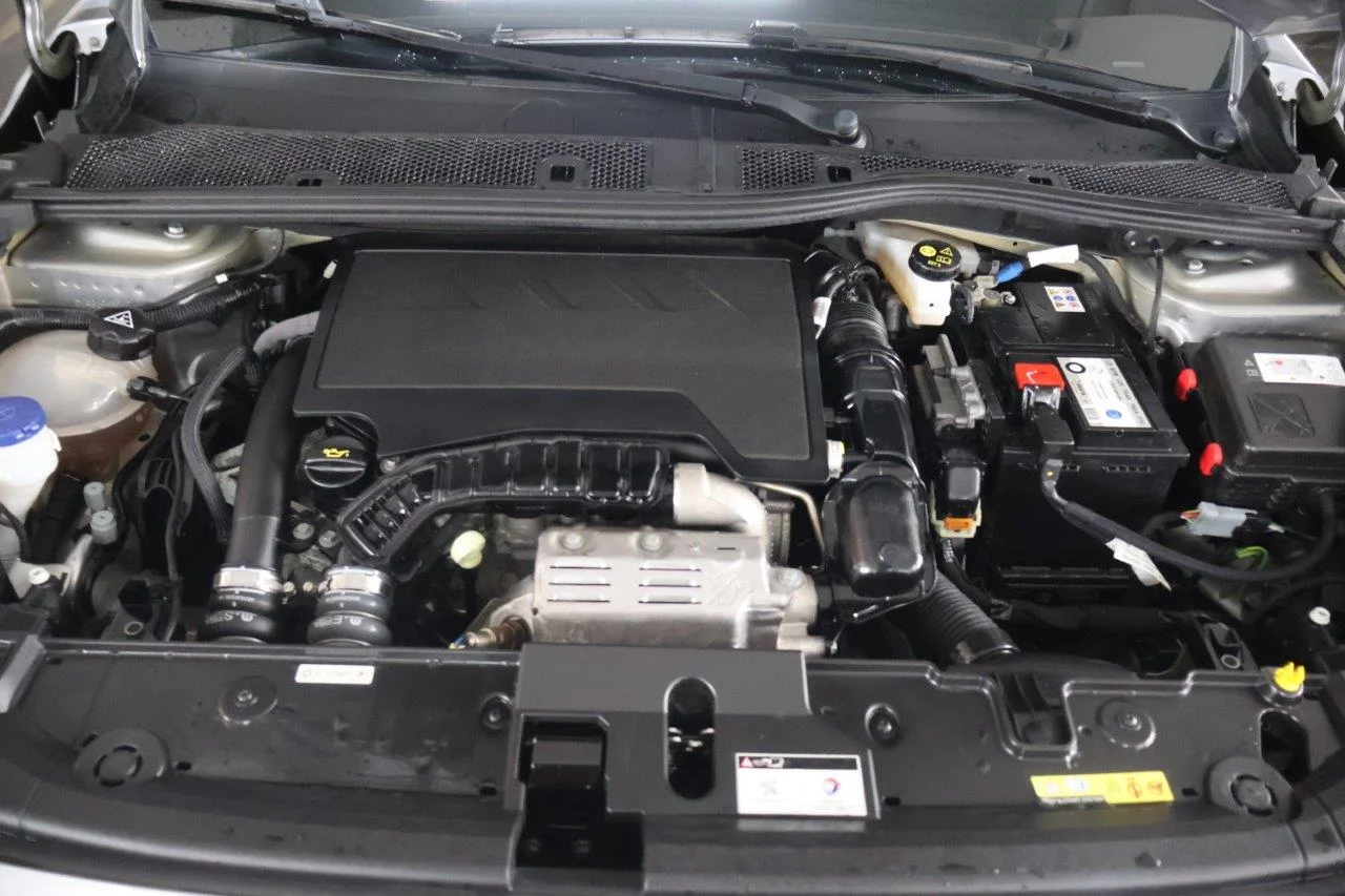 Peugeot 208 - View model 33