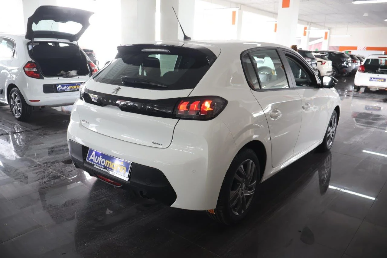 View 5 - Peugeot 208 - 2022