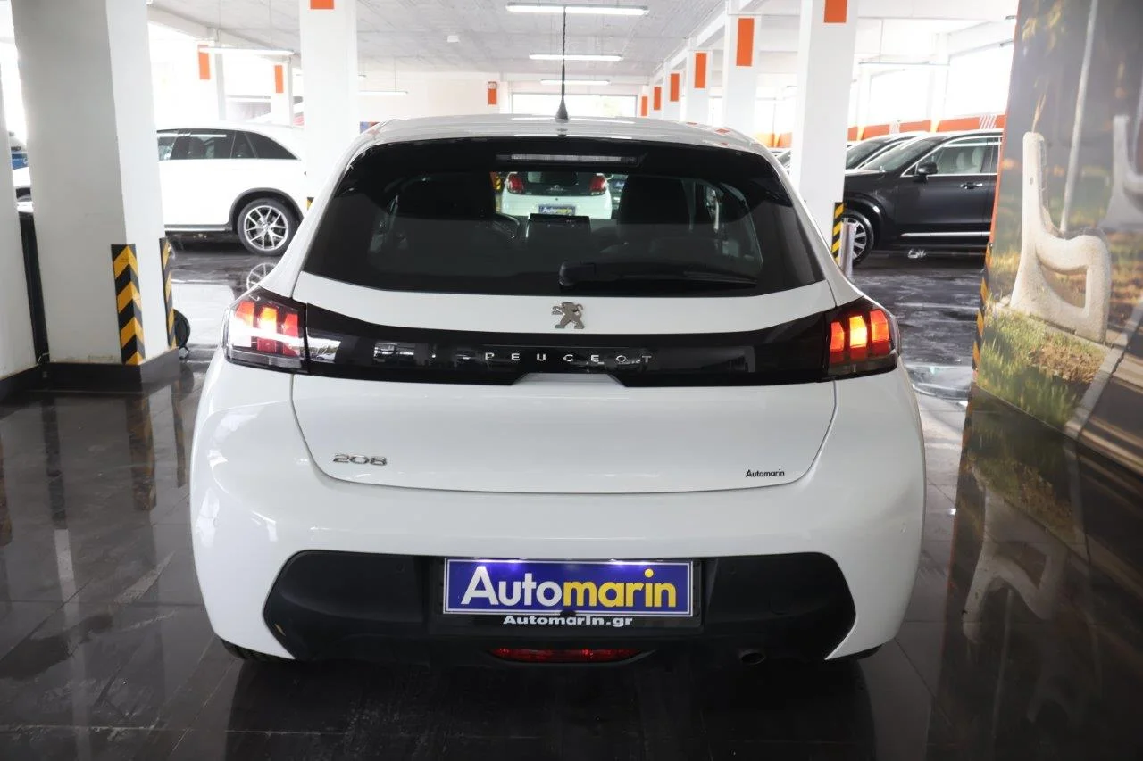 Peugeot 208 - View model 5
