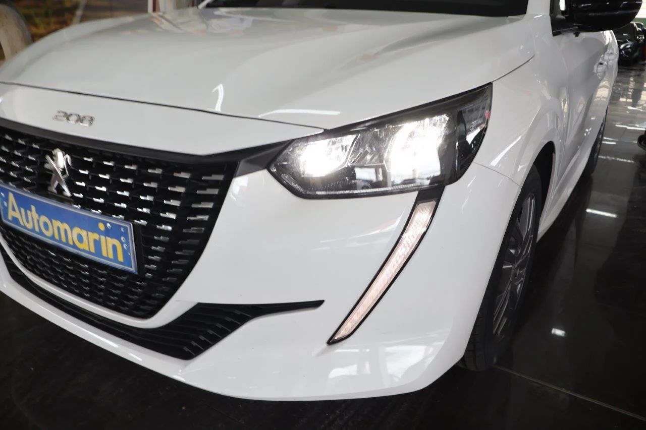 Peugeot 208 - View model 16