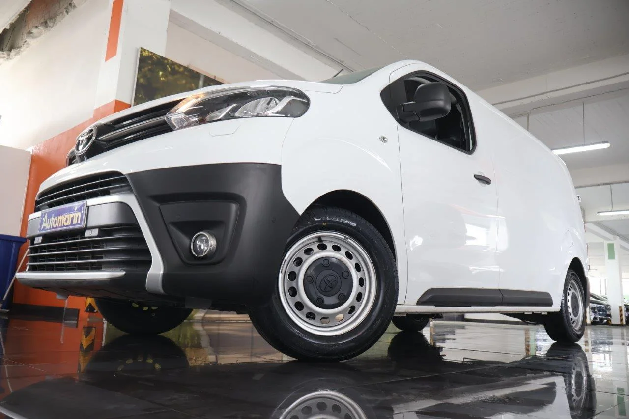 View 2 - Toyota Proace - 2021
