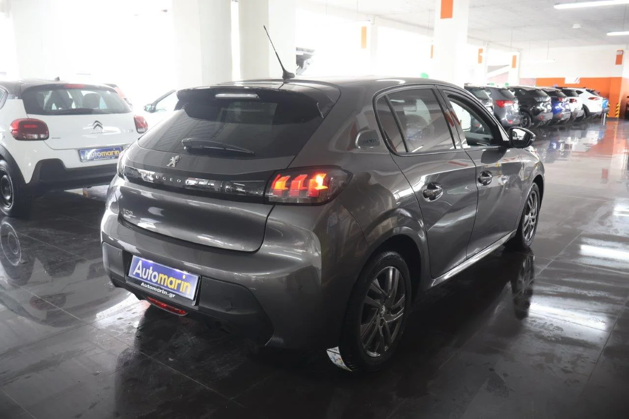 View 5 - Peugeot 208 - 2021