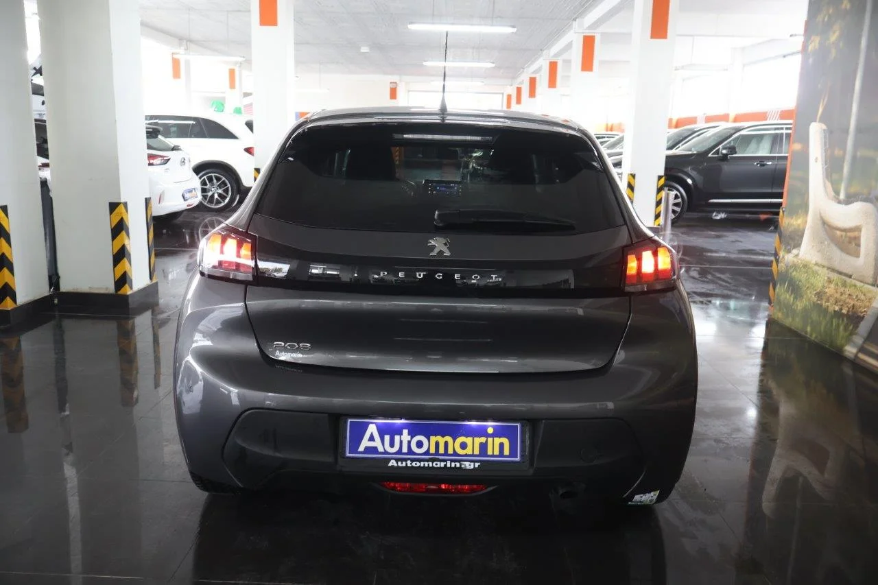 Peugeot 208 - View model 5