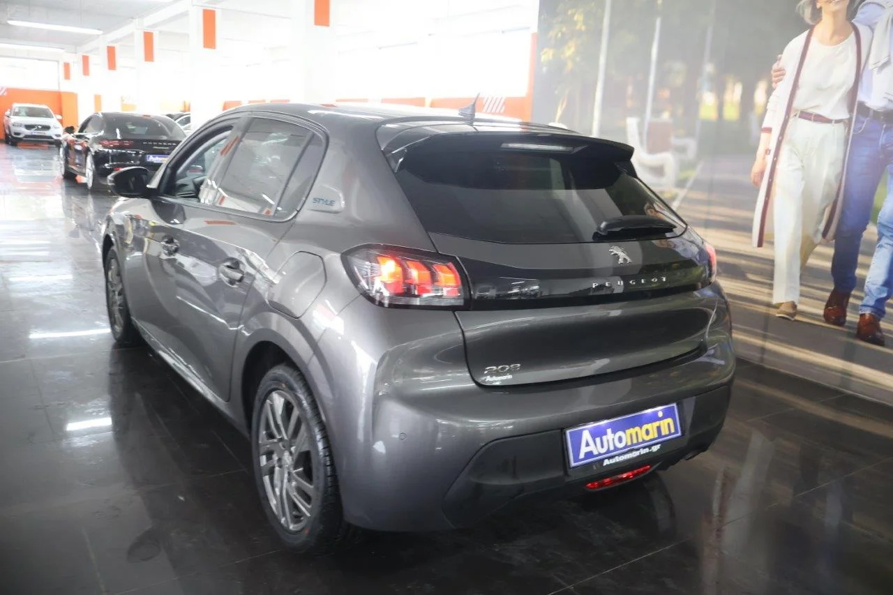 Peugeot 208 - View model 6