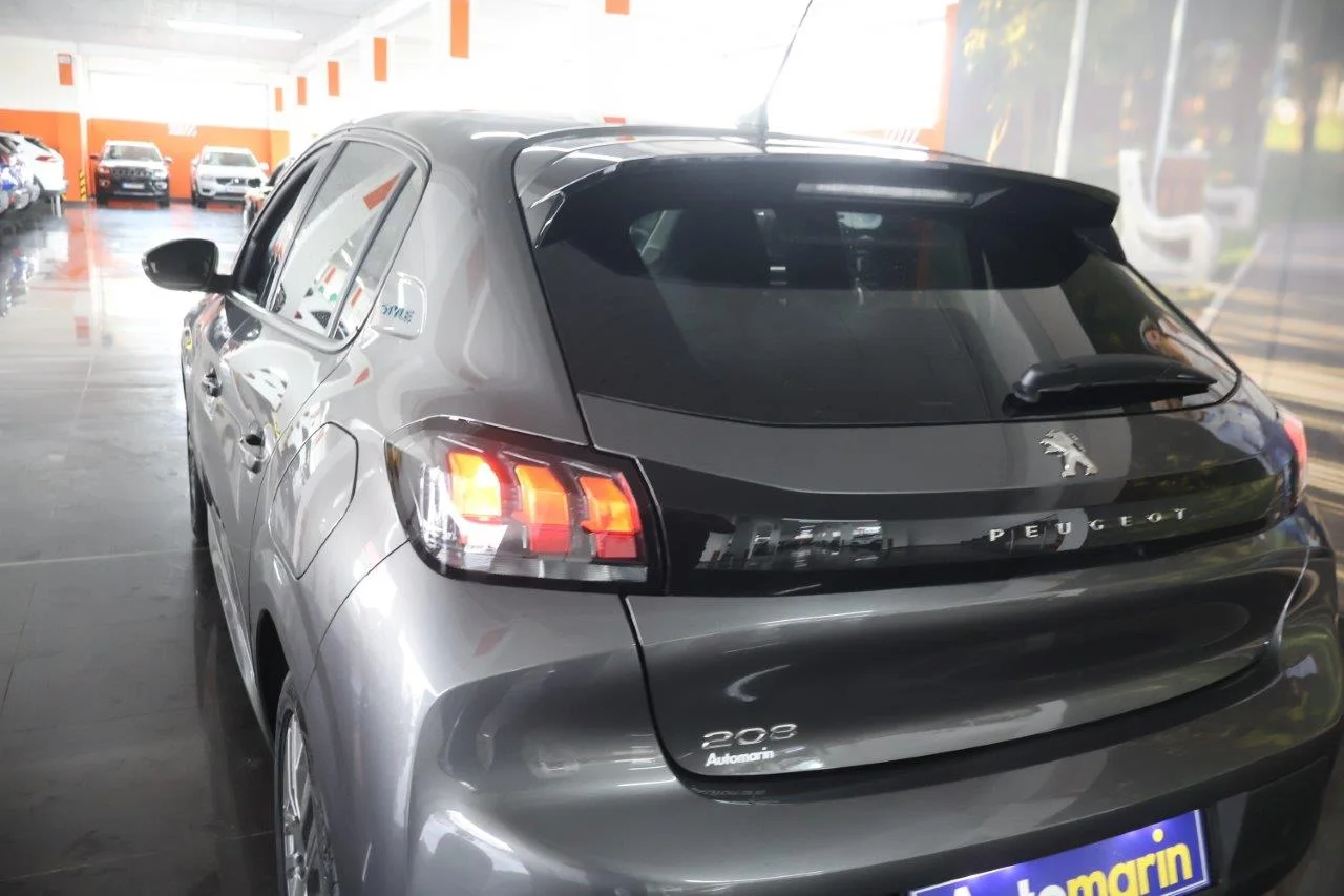Peugeot 208 - View model 11