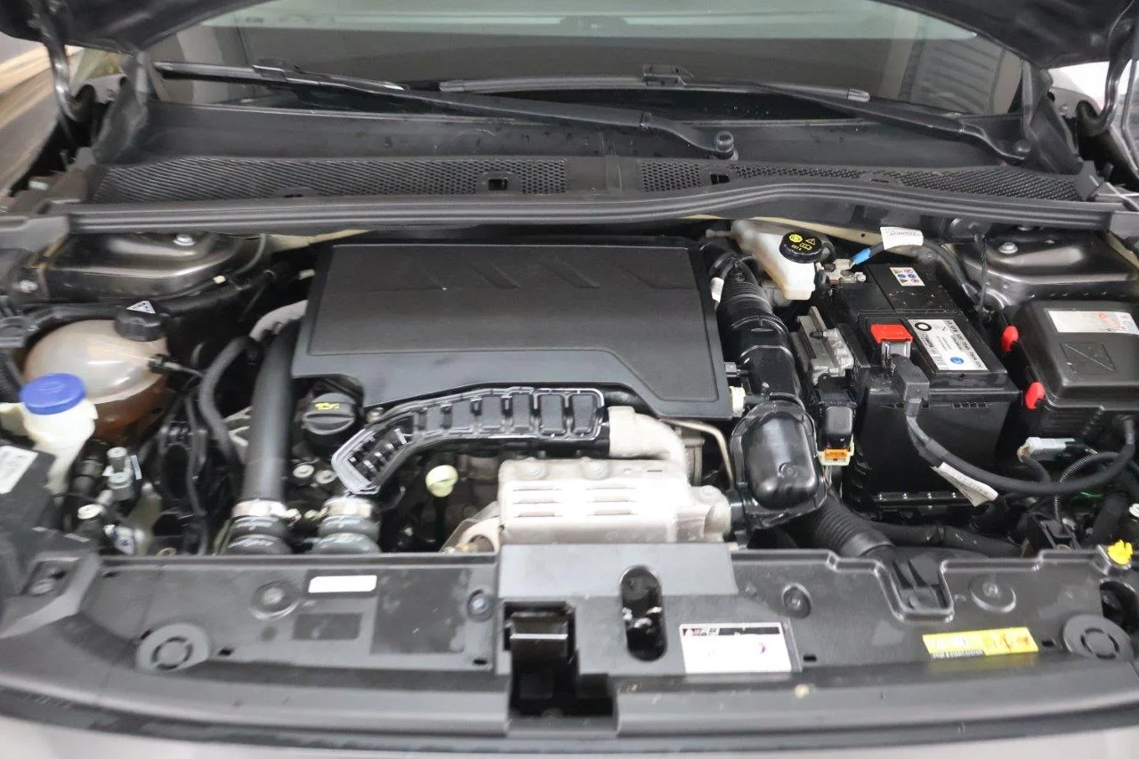 Peugeot 208 - View model 33