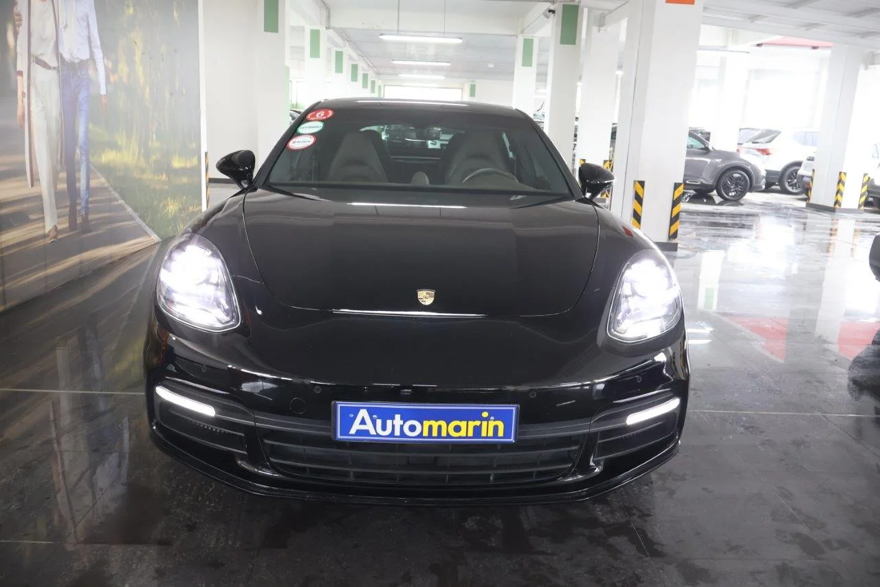 View 3 - Porsche Panamera - 2017