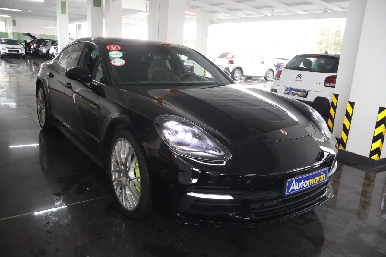 View 4 - Porsche Panamera - 2017