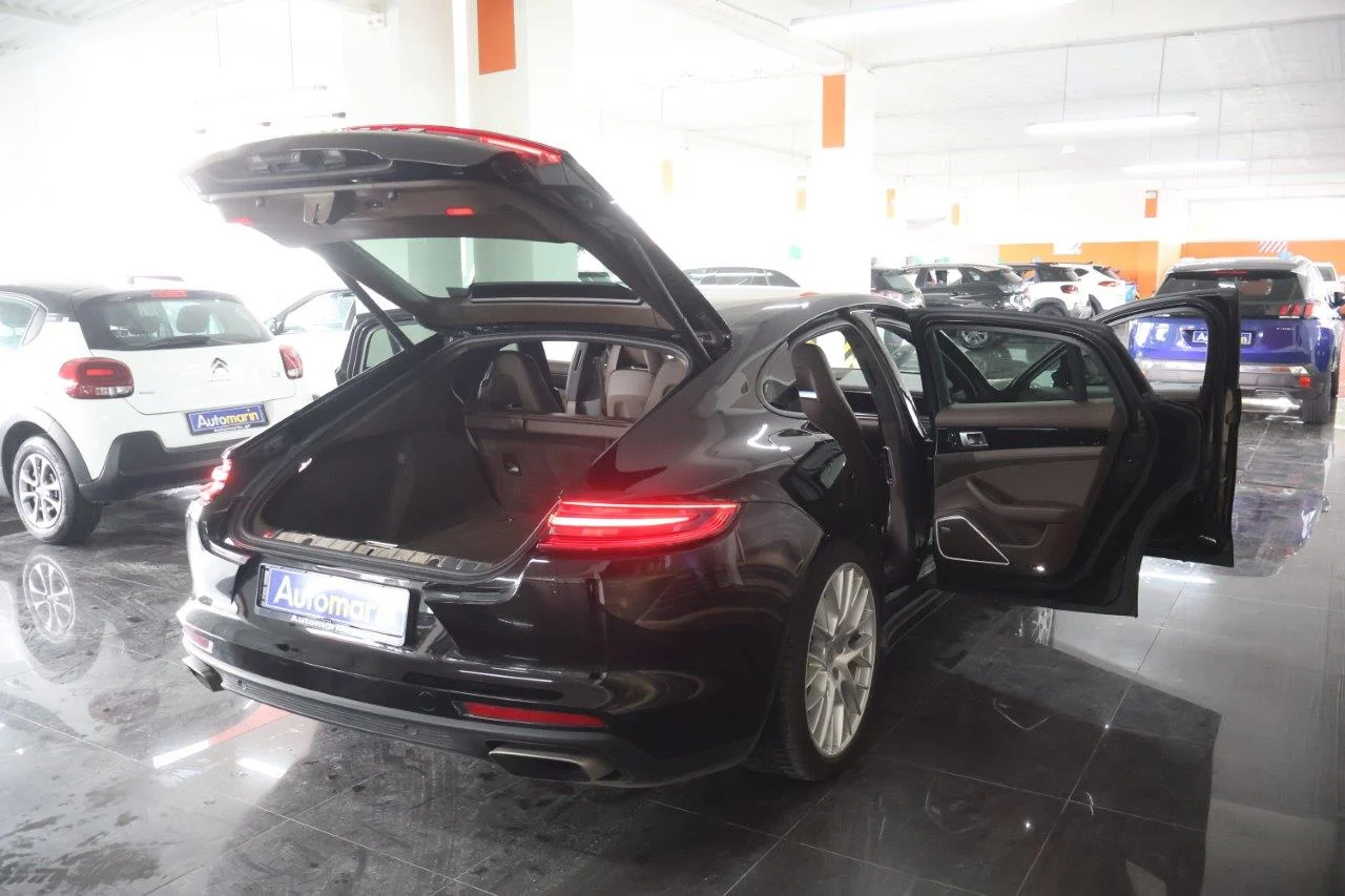 Porsche Panamera - View model 9