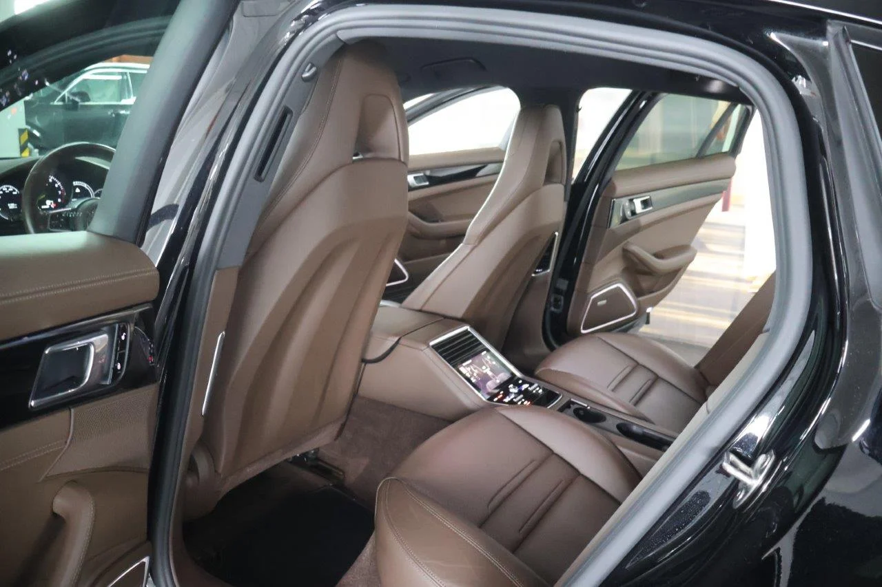 Porsche Panamera - View model 37