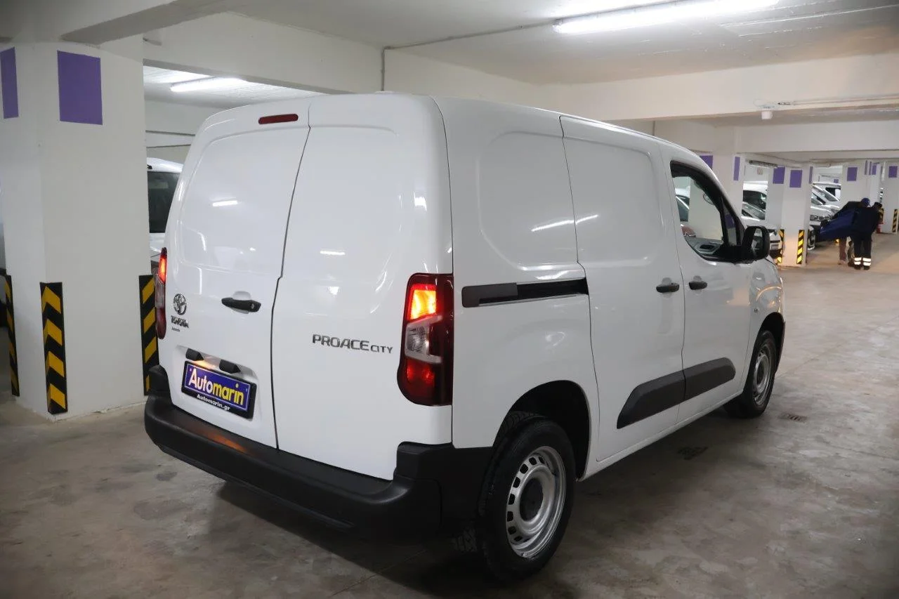 View 5 - Toyota Proace - 2021