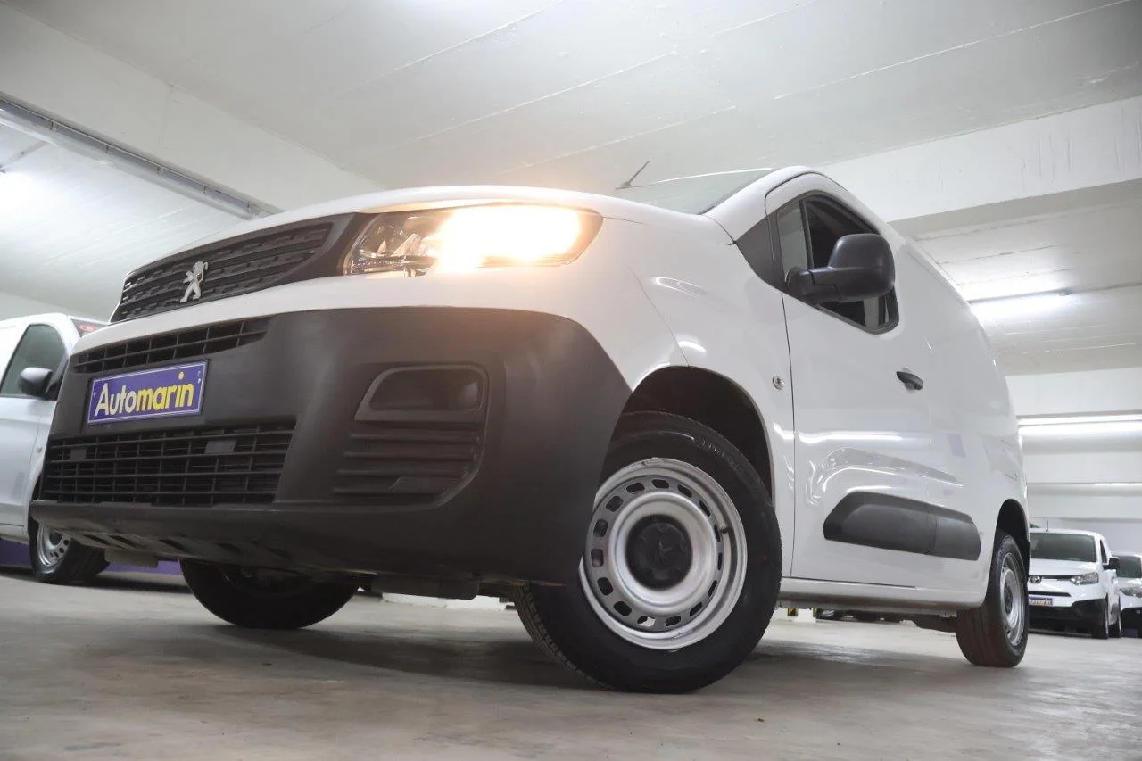 View 2 - Peugeot Partner - 2021