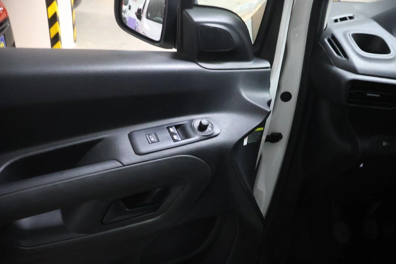 Peugeot Partner - View model 28