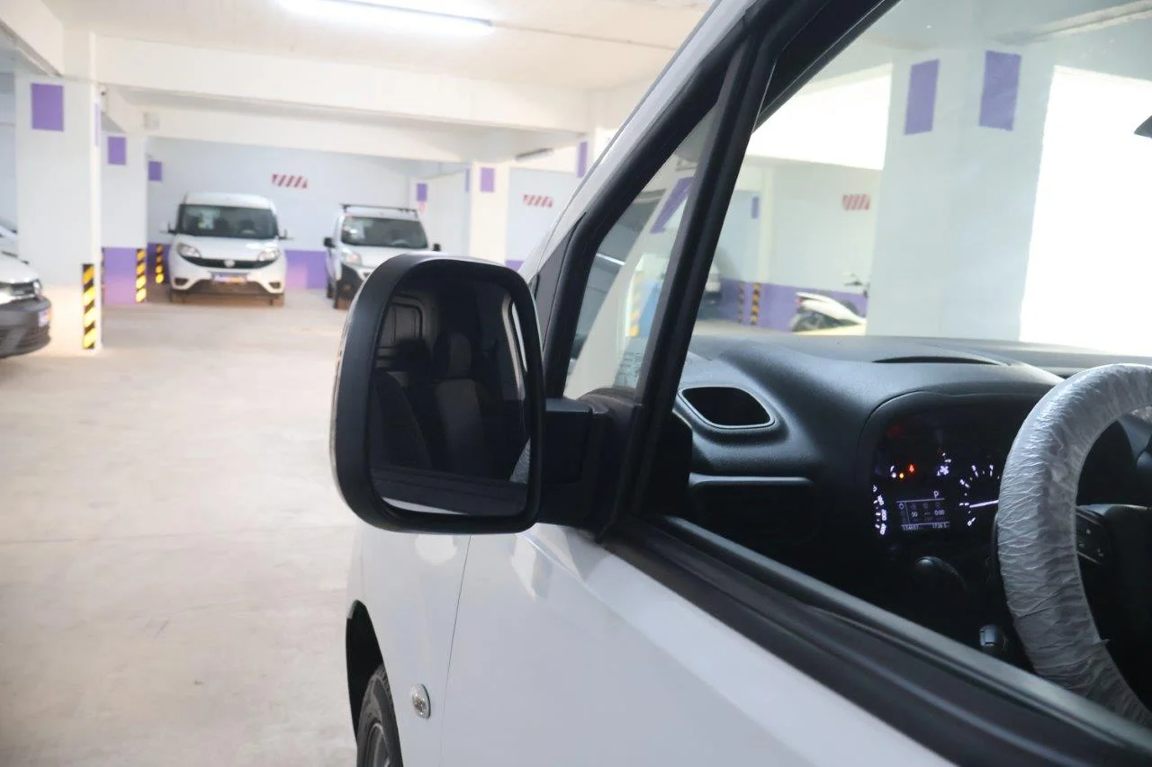 Citroen Berlingo - View model 15