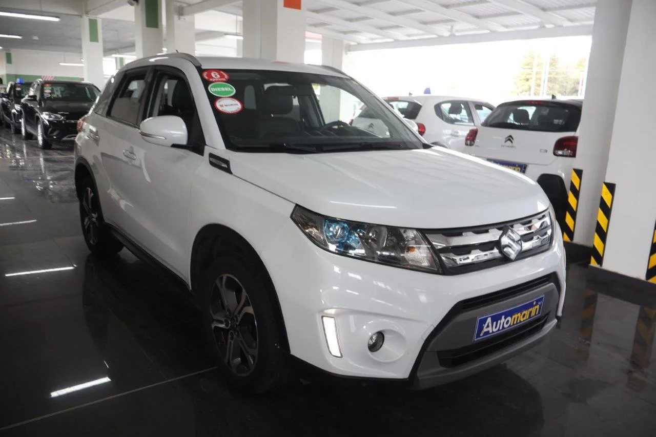 View 4 - Suzuki Vitara - 2015