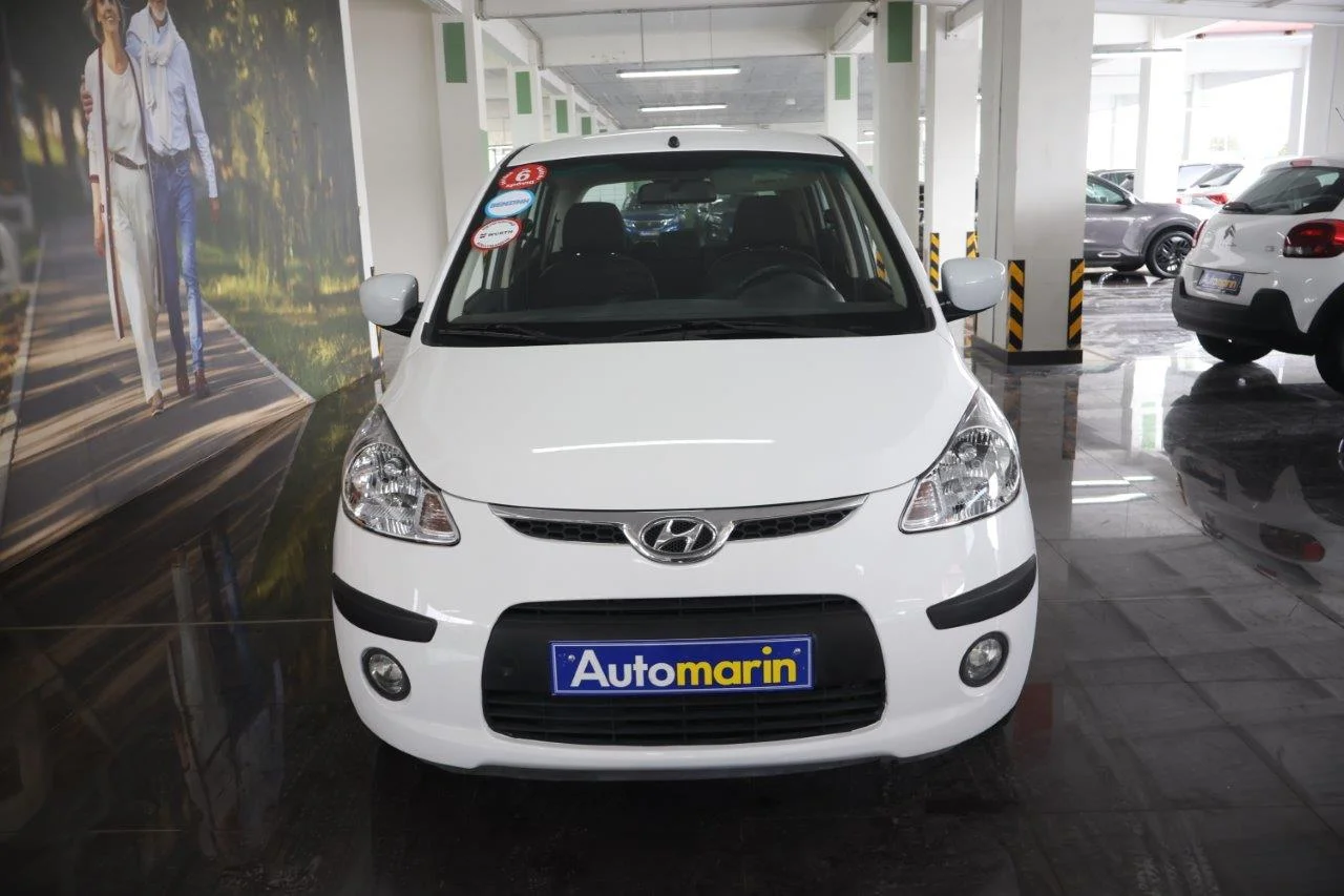 View 3 - Hyundai i 10 - 2010