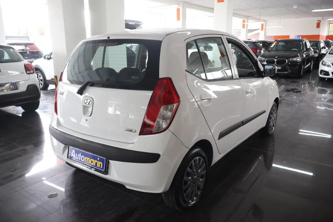 View 5 - Hyundai i 10 - 2010