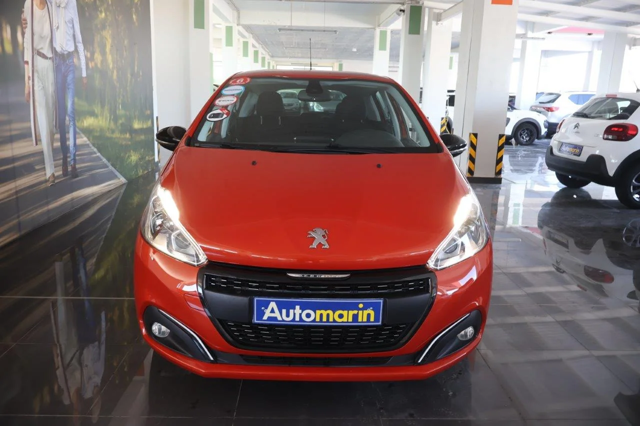 View 3 - Peugeot 208 - 2015