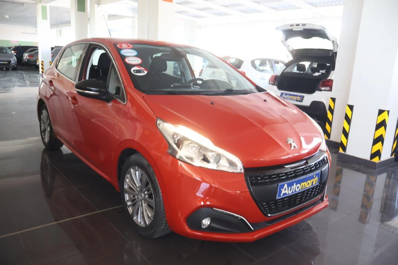 View 4 - Peugeot 208 - 2015