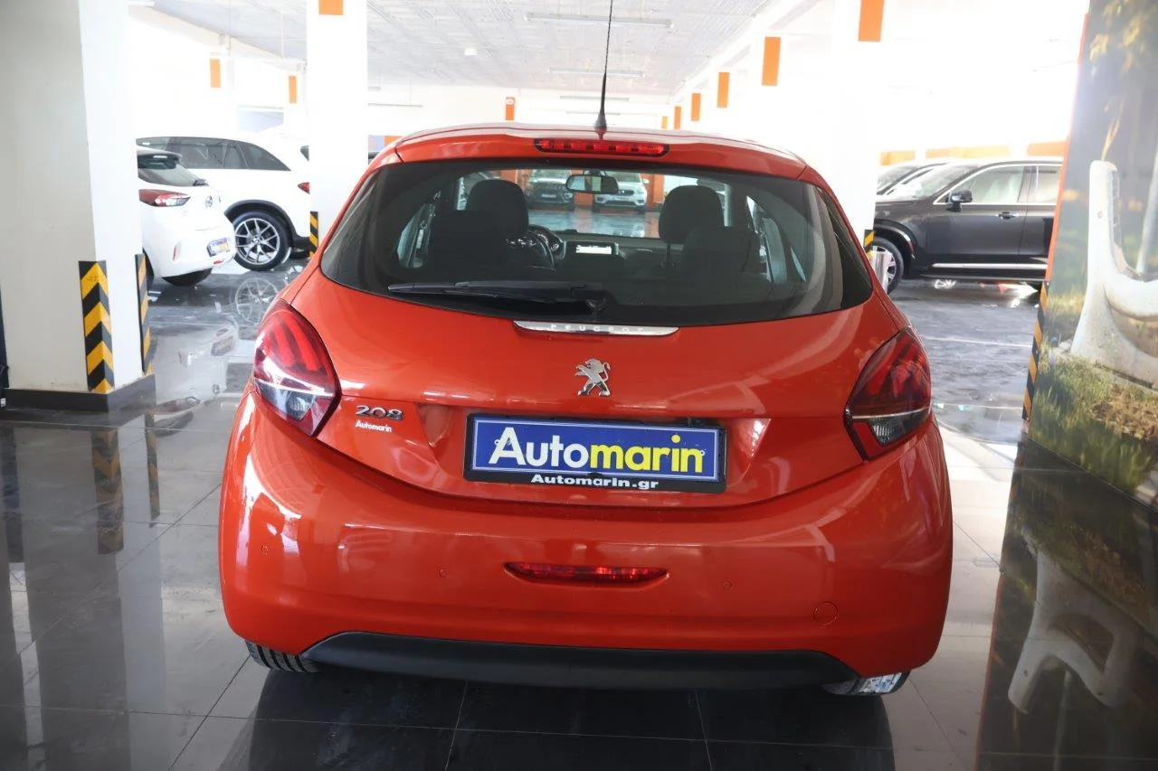 Peugeot 208 - View model 5