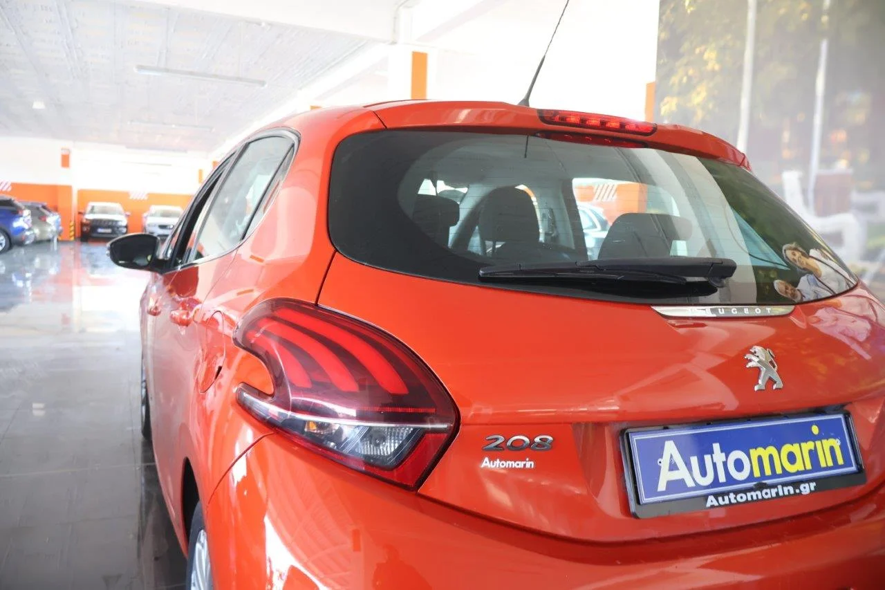 Peugeot 208 - View model 11