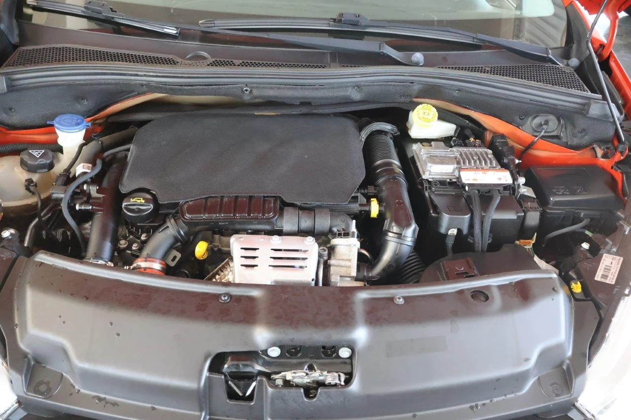 Peugeot 208 - View model 36