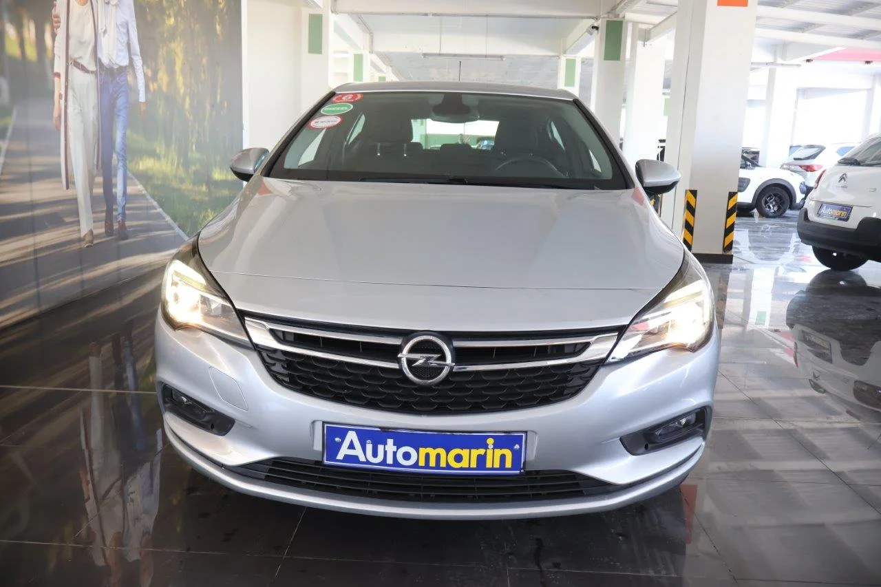 View 3 - Opel Astra - 2019