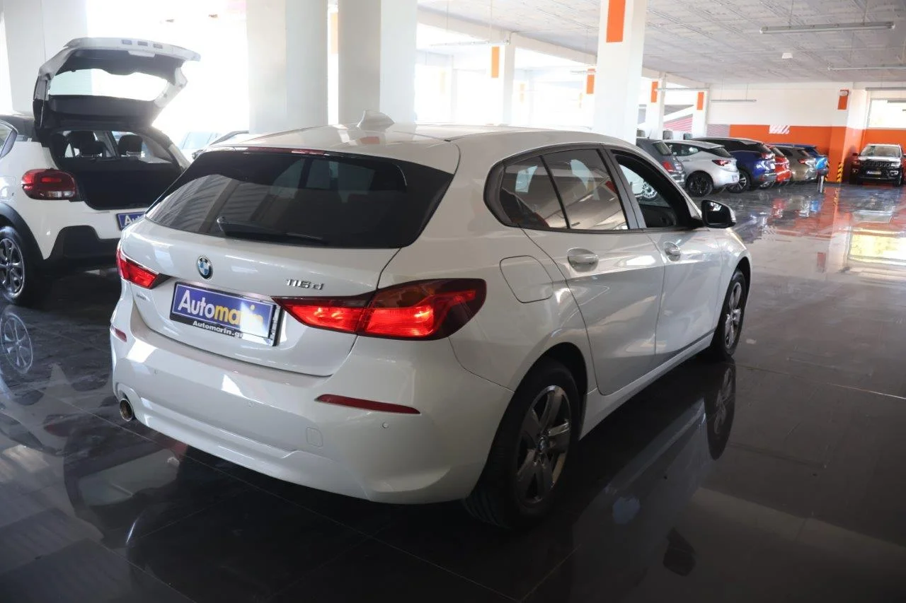 View 5 - Bmw 116 - 2022