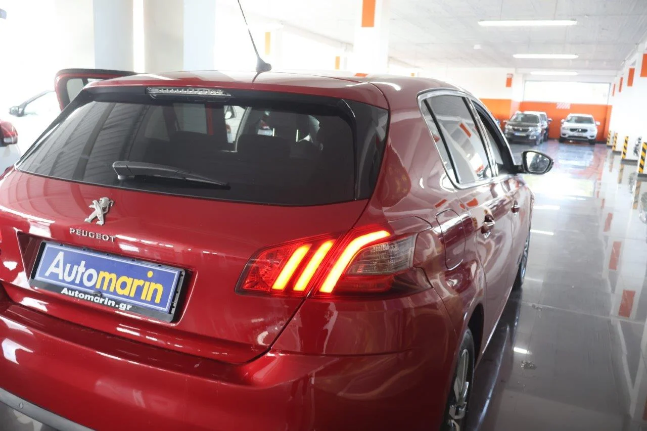 Peugeot 308 - View model 10