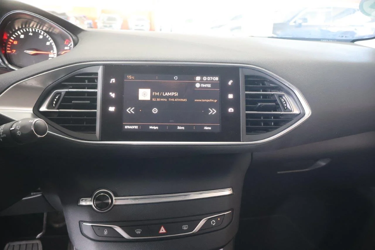 Peugeot 308 - View model 20