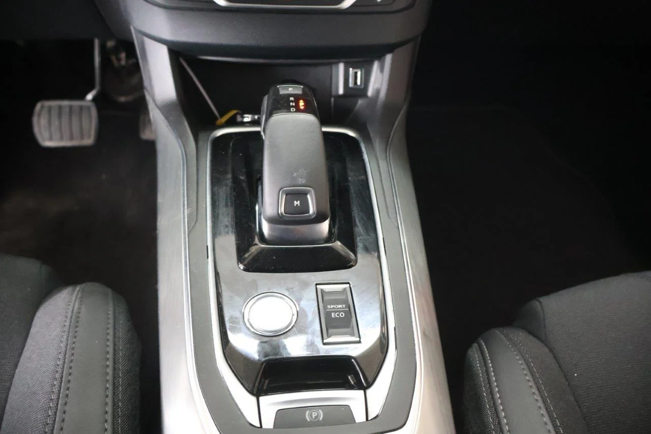 Peugeot 308 - View model 23