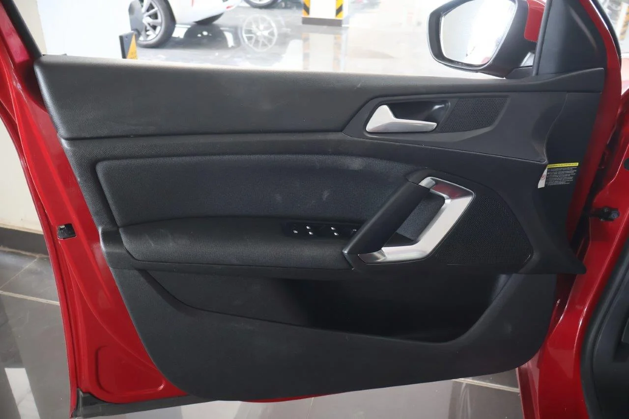 Peugeot 308 - View model 25