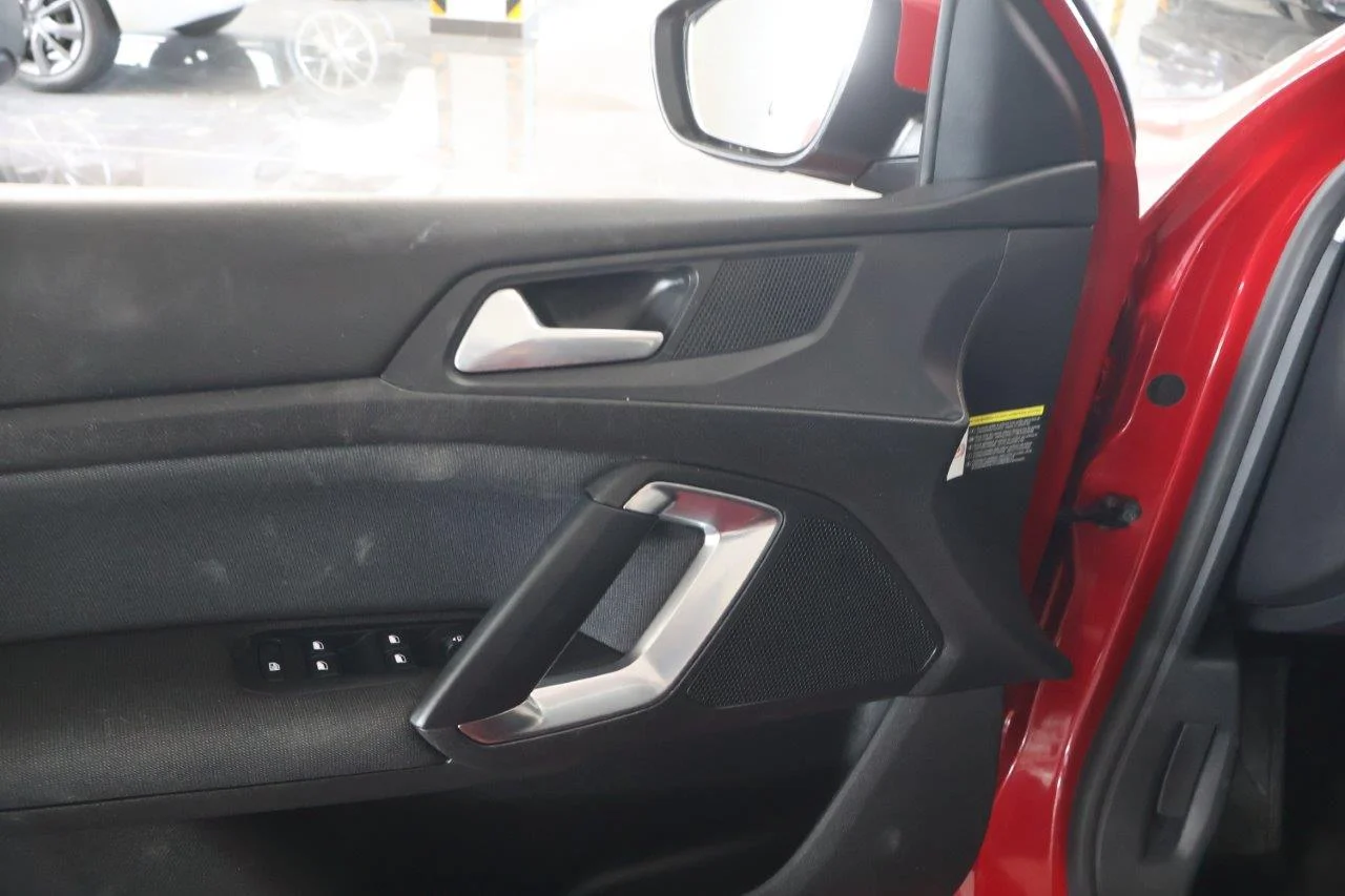 Peugeot 308 - View model 26