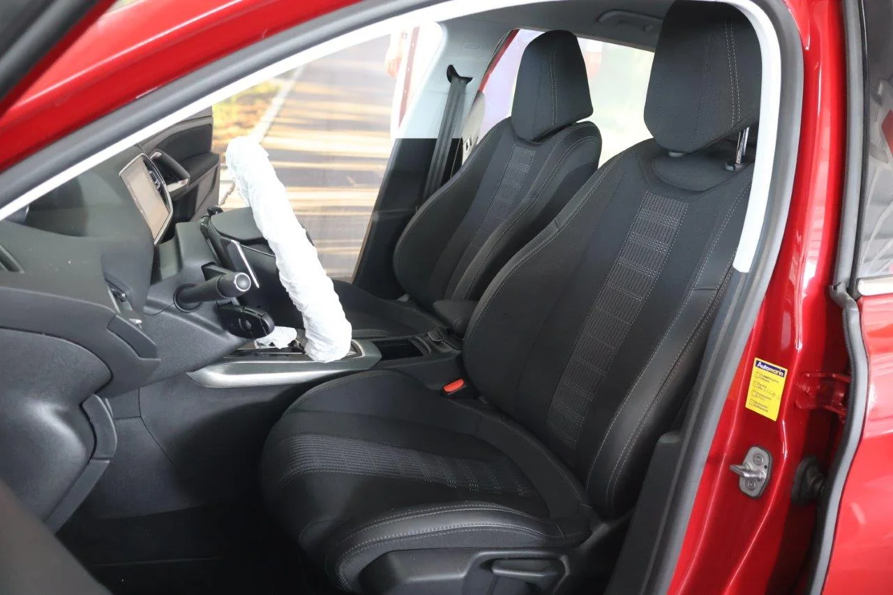 Peugeot 308 - View model 27