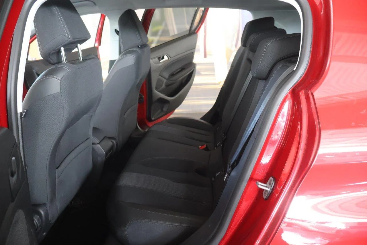 Peugeot 308 - View model 30