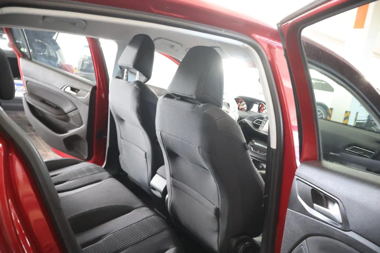 Peugeot 308 - View model 31
